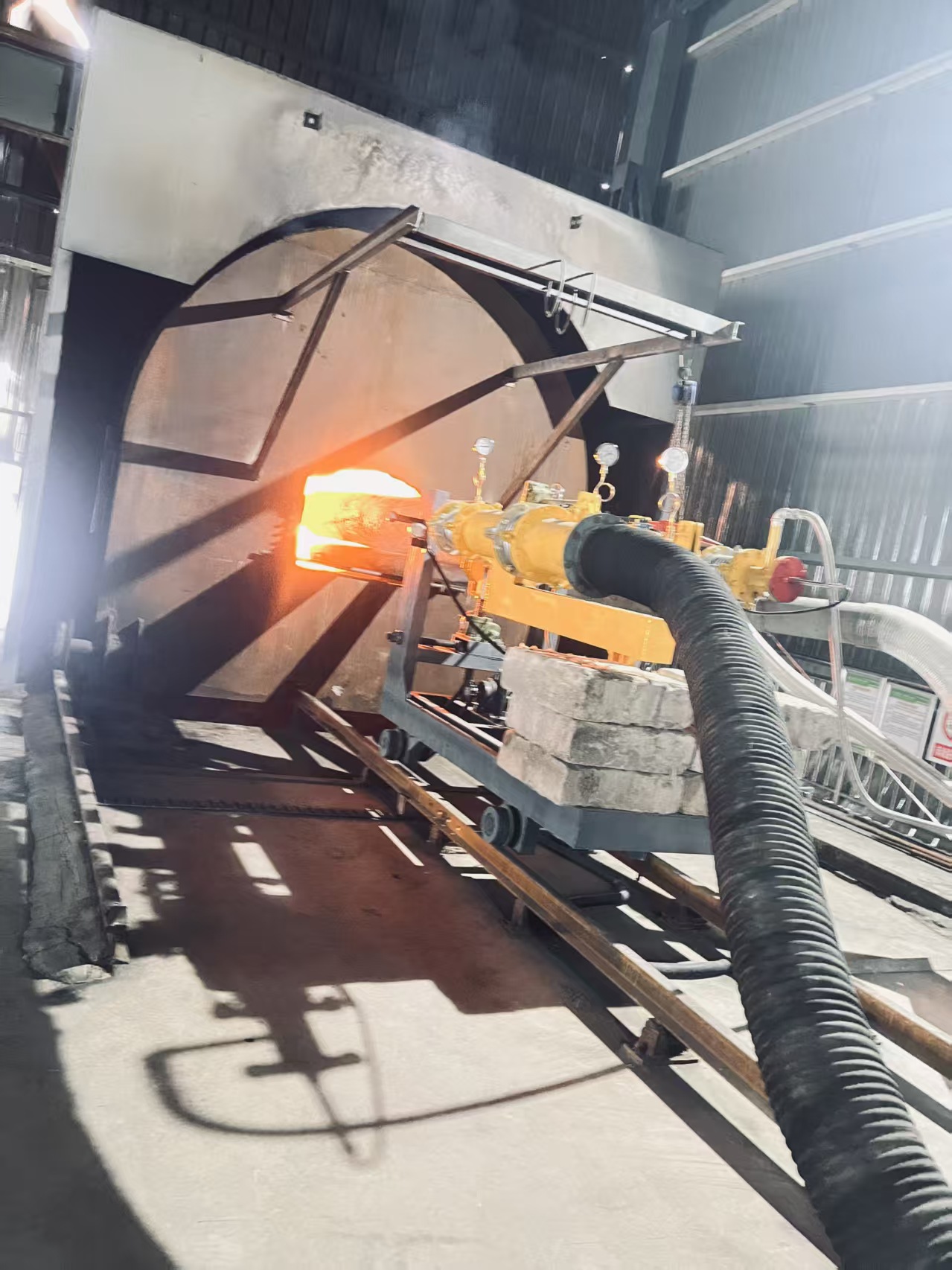 �������\���D(zhu��n)�G�c(di��n)��������Ȼ��ȼ����